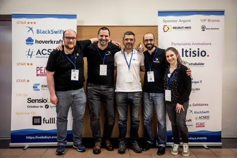 Stand   BlackSwift Team 2 2